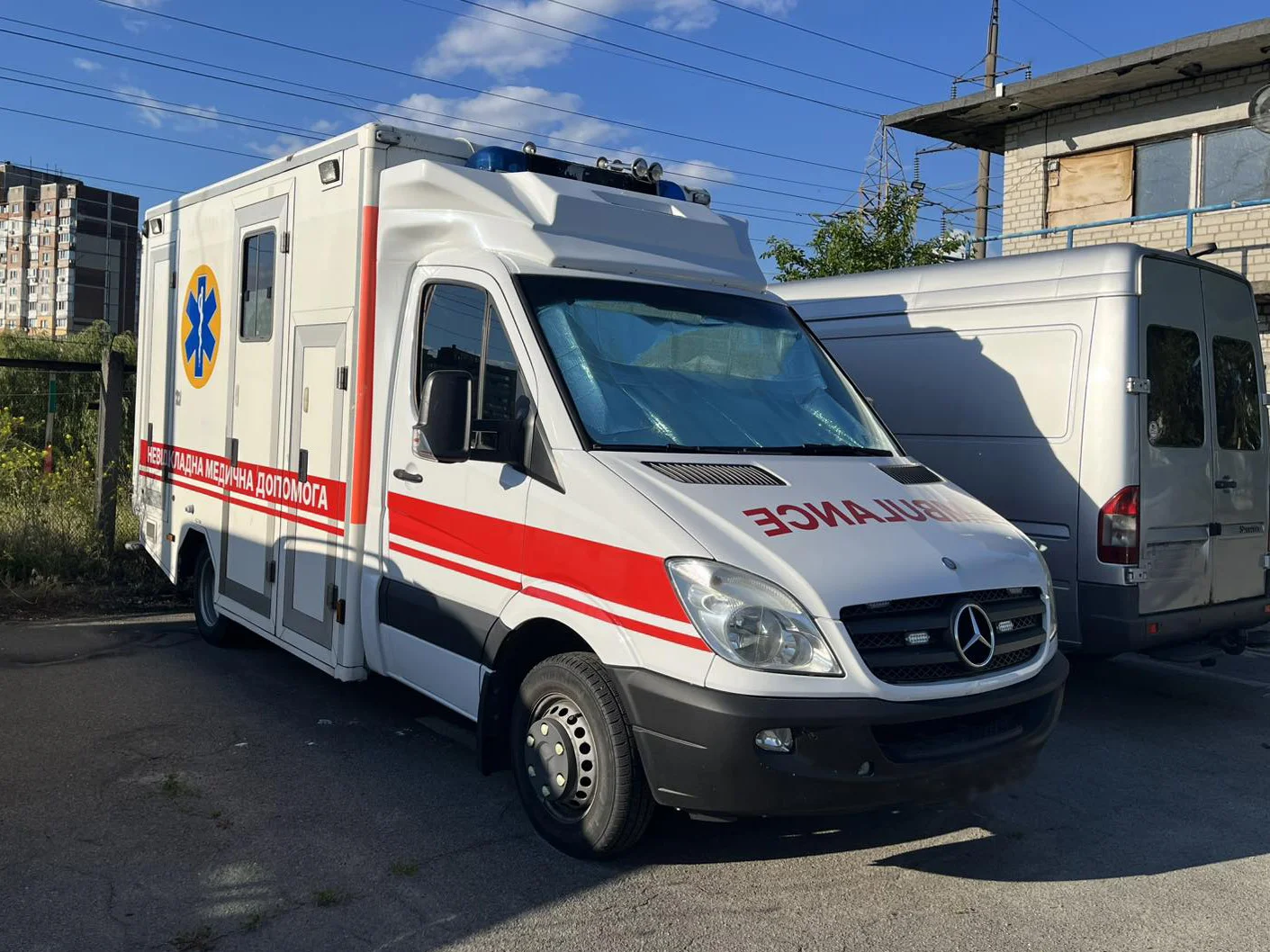 Медичне перевезення пацієнтів автомобілем швидкої допомоги